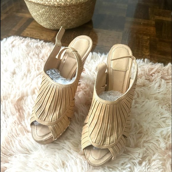 Dior Nude Temptation Slingback Sandal - Picture 1 of 7